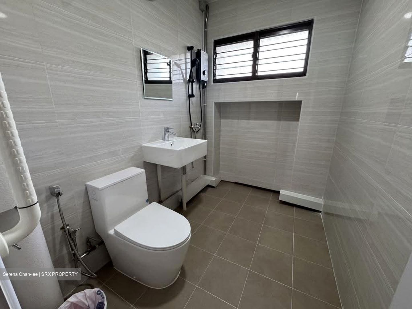 Blk 211 Pasir Ris Street 21 (Pasir Ris), HDB 5 Rooms #606935211